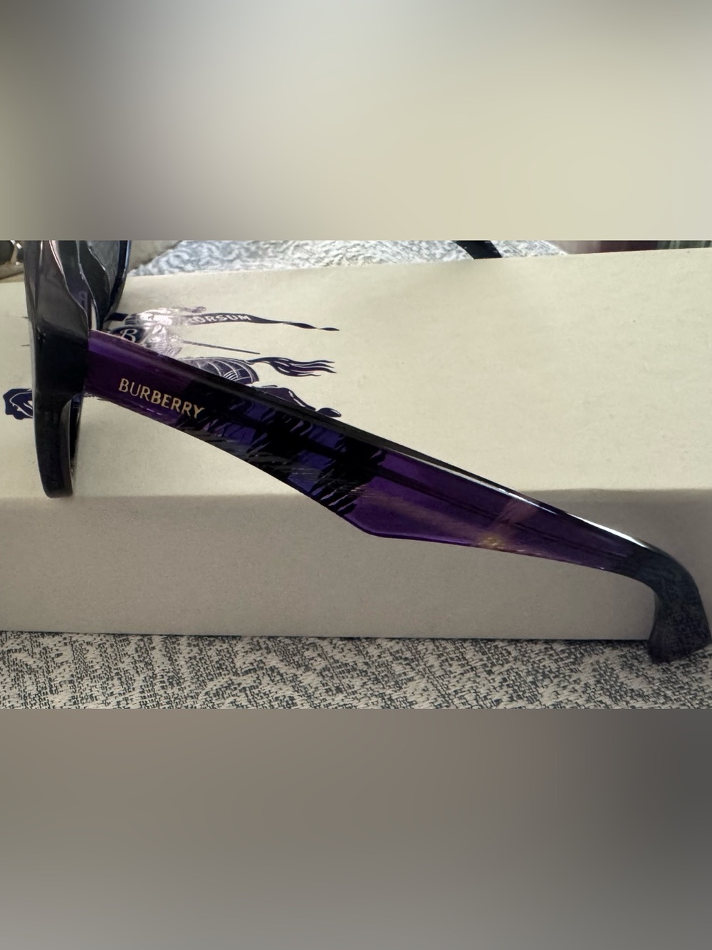 Burberry Purple Black Gradient Cat-Eye Sunglasses - Picture 14 of 16